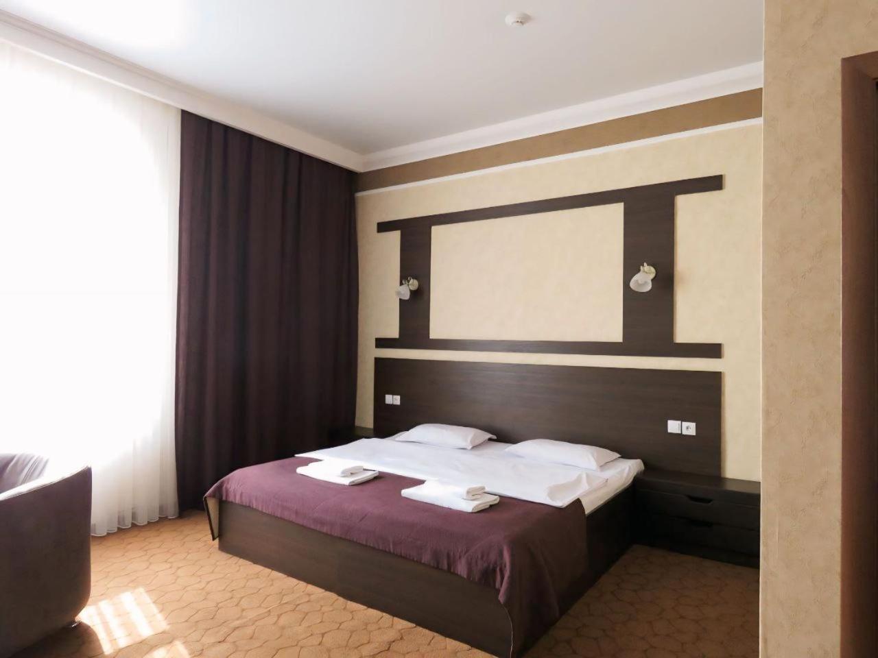Pride Hotel Taraz Exteriér fotografie