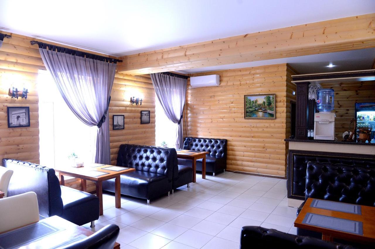 Pride Hotel Taraz Exteriér fotografie
